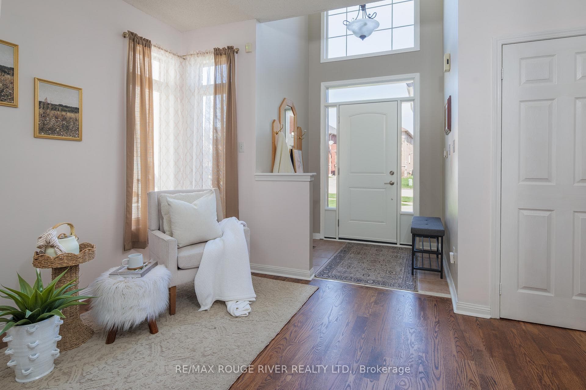 Foyer entrance open to above