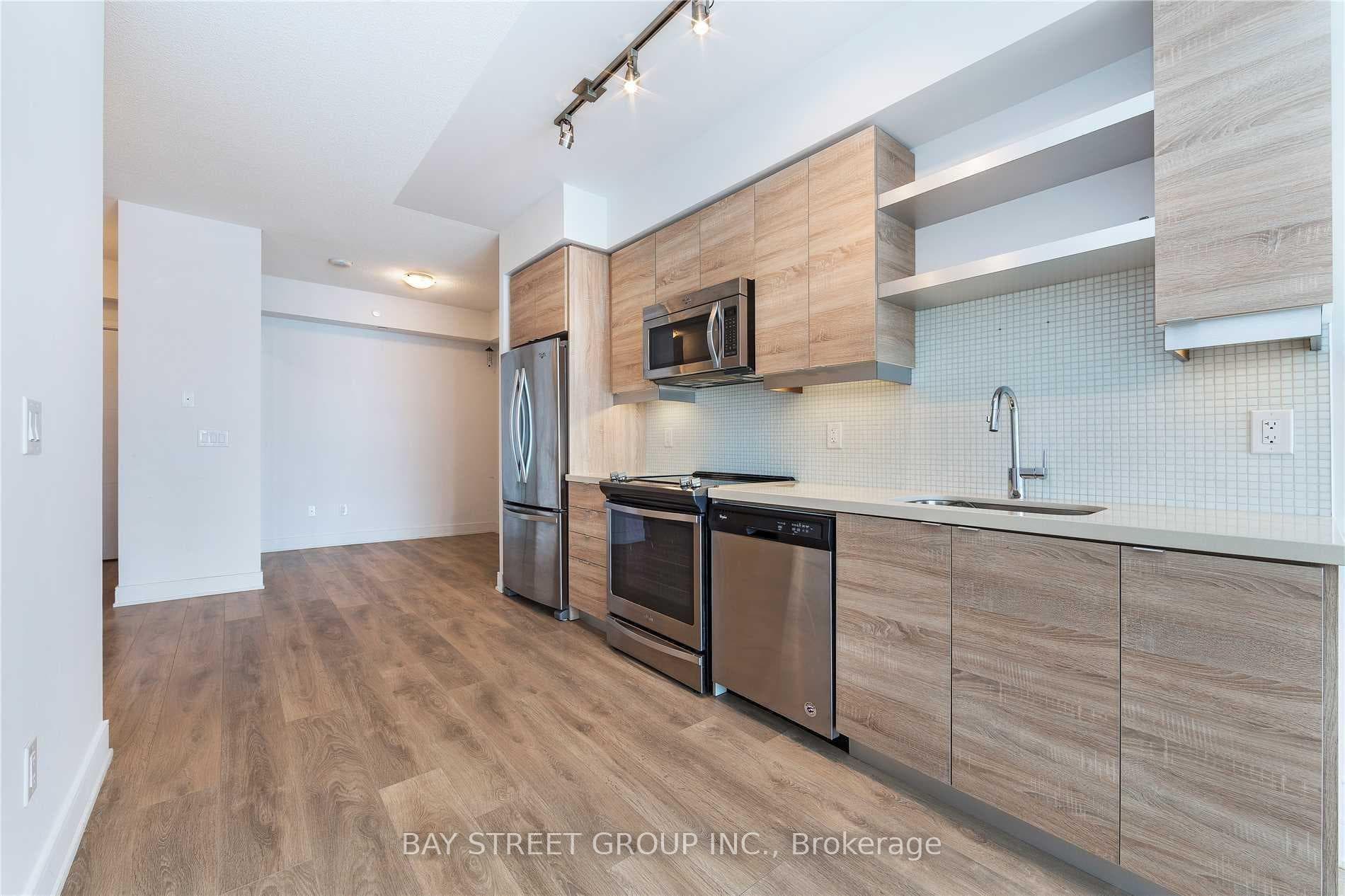 525 Adelaide Street Unit 1820 photo 8