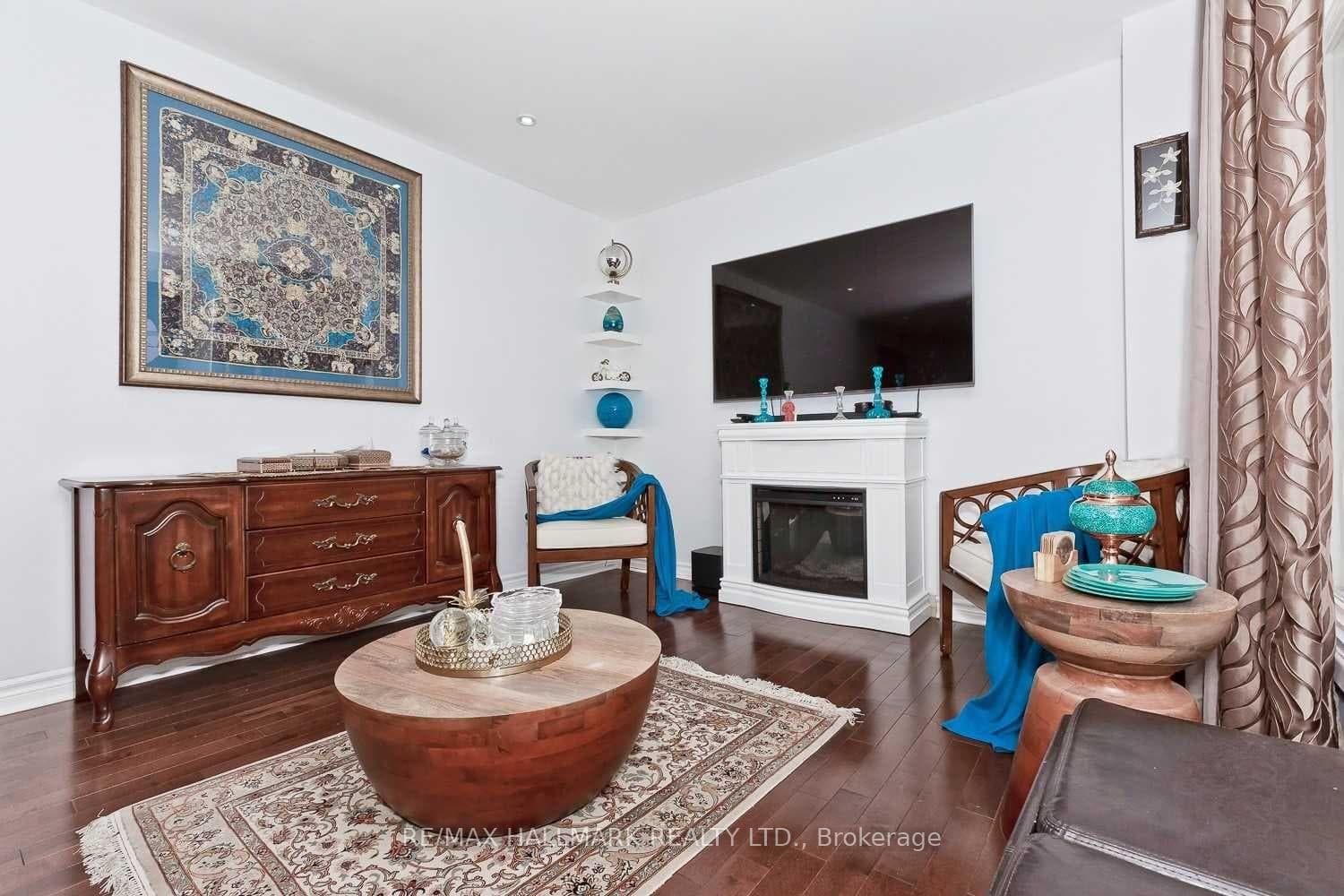 40 Rejane Crescent photo 2