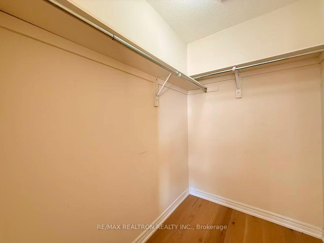 7 Hyacinth Street photo 21
