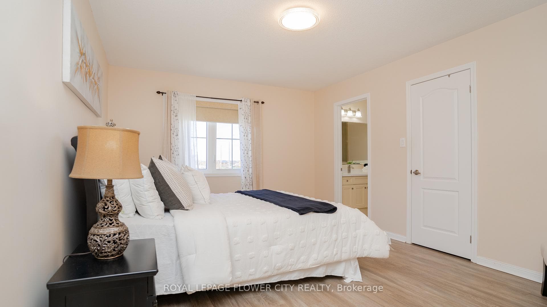 113 Vanhorne Close photo 14