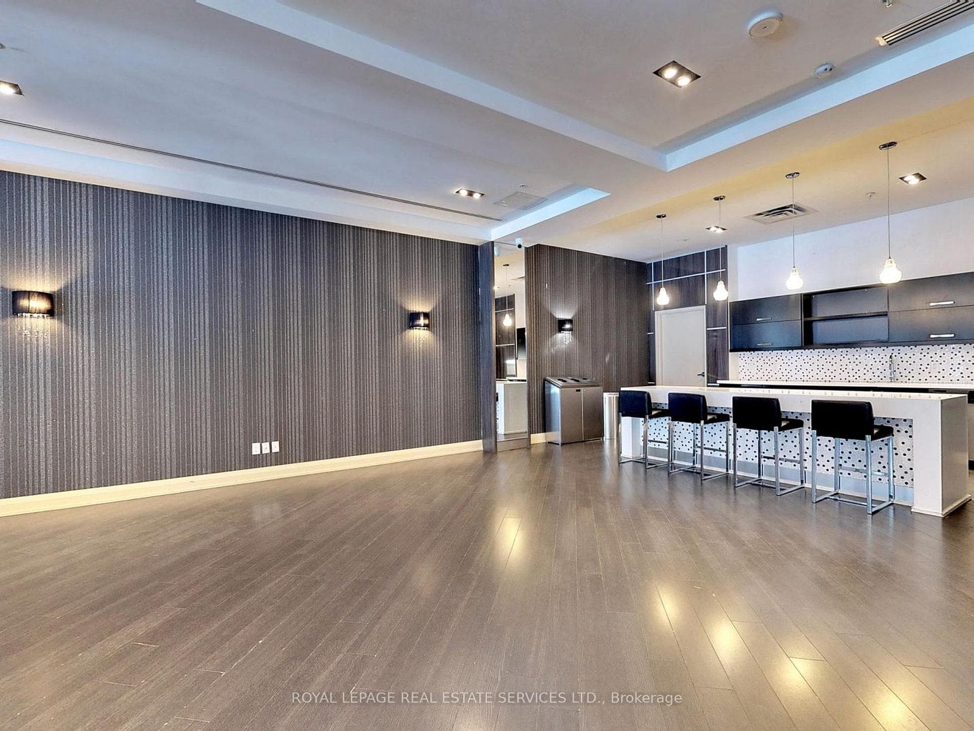 75 North Park Road Unit 212 photo 24