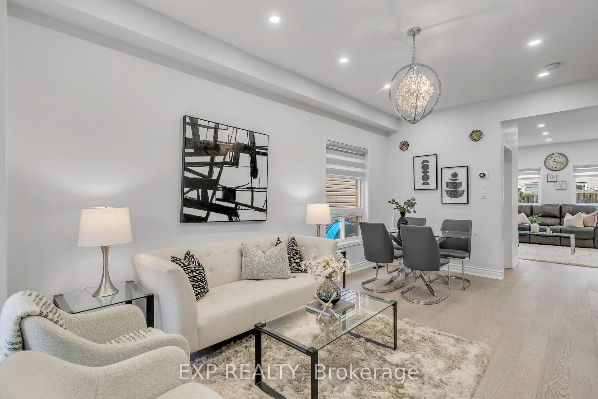 319 Powys Street photo 5