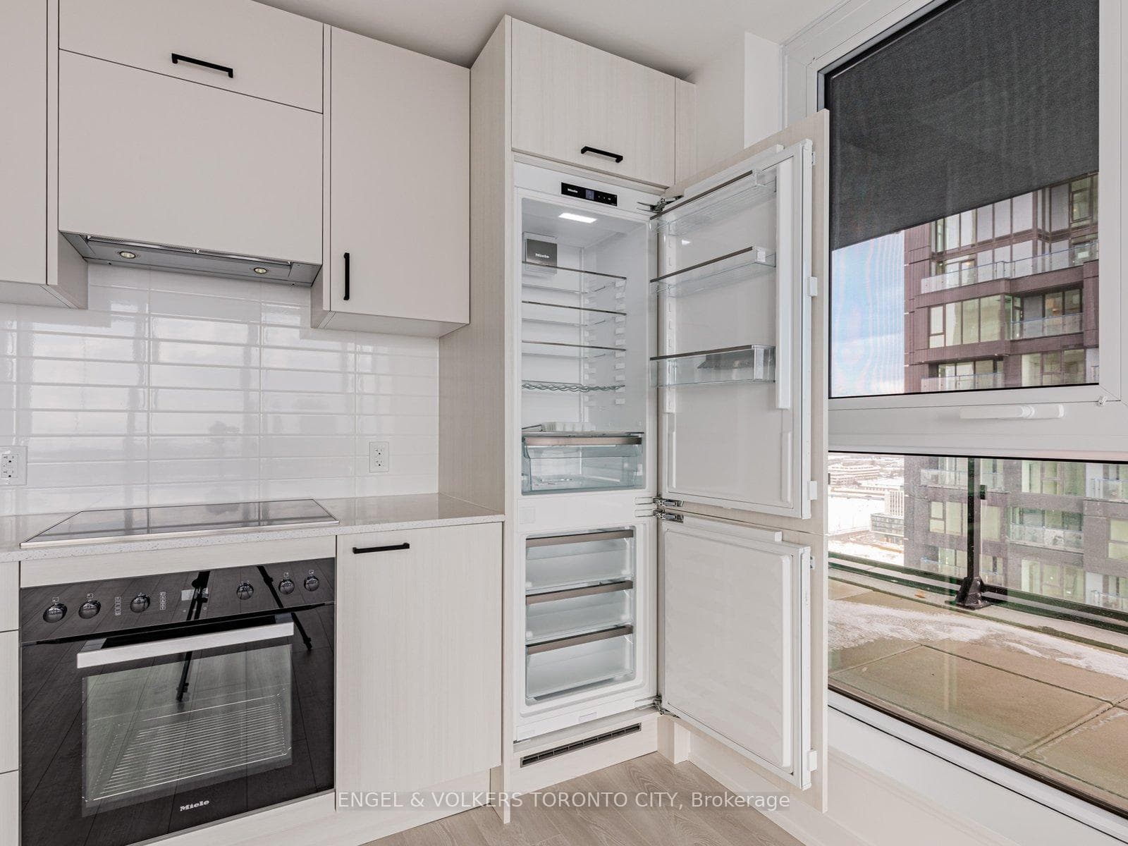 1 Quarrington Lane Unit 2413 photo 17