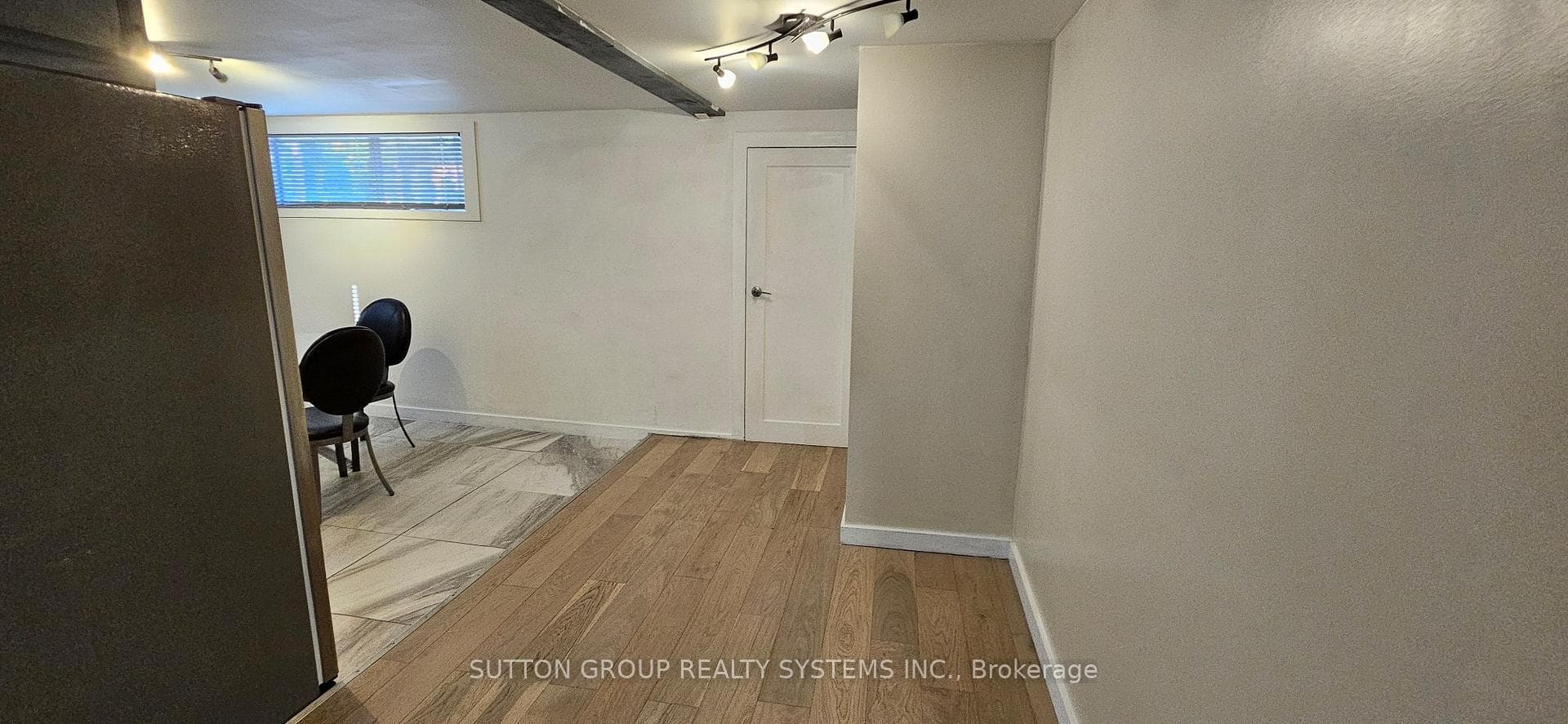 290 Morden Road Unit B photo 12