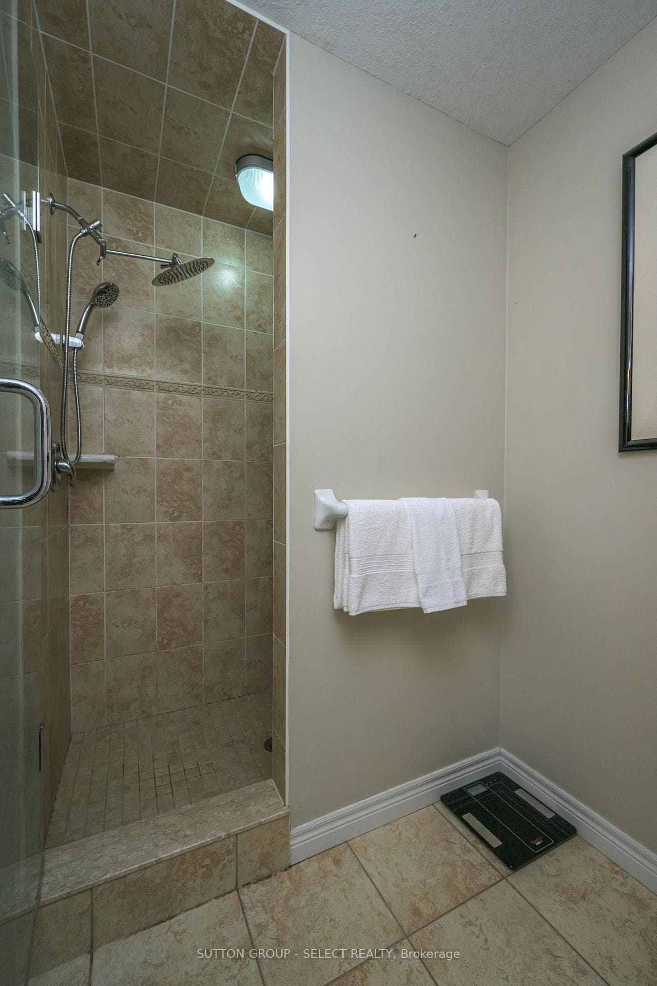 2019 Foxwood Avenue photo 29