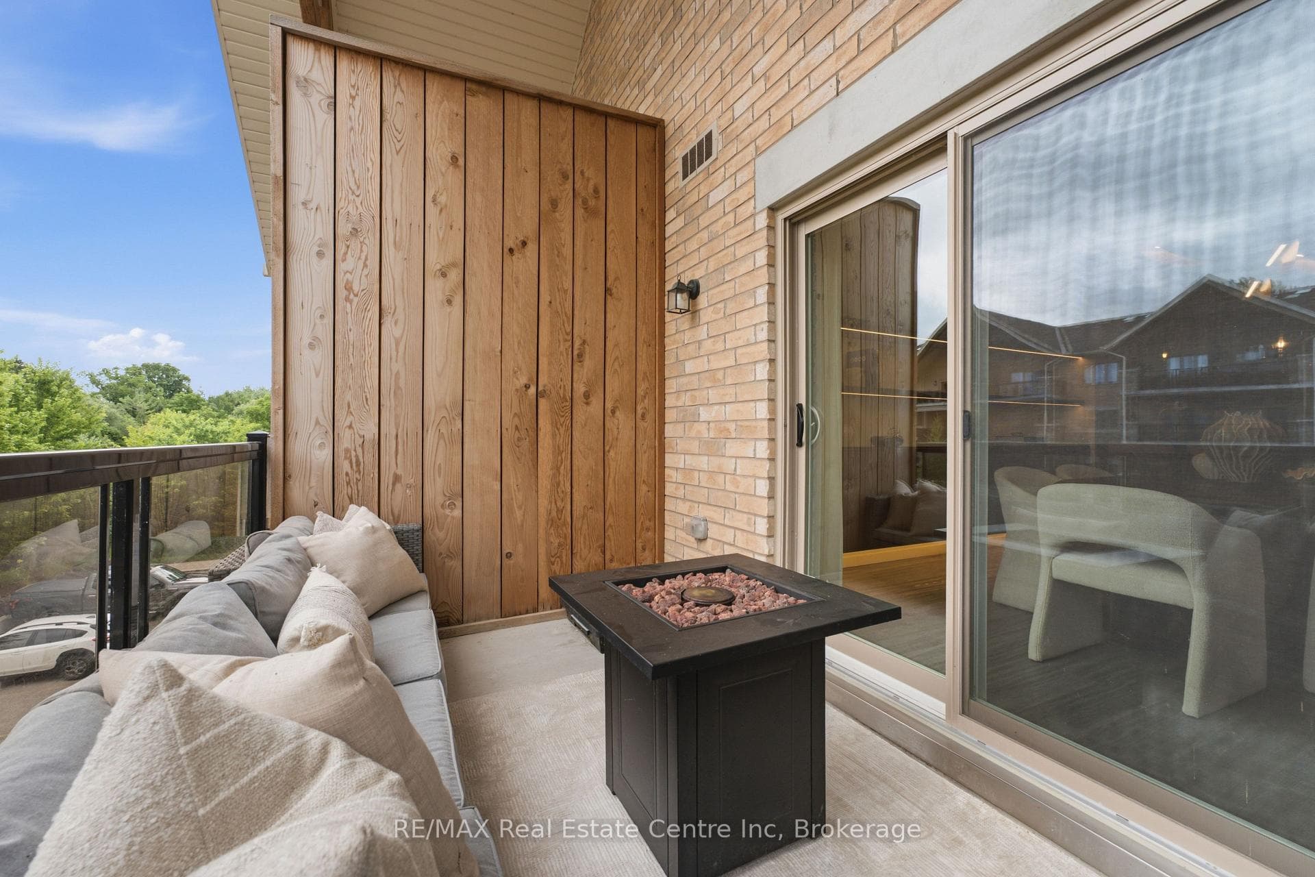 Balcony - BBQ's Permitted