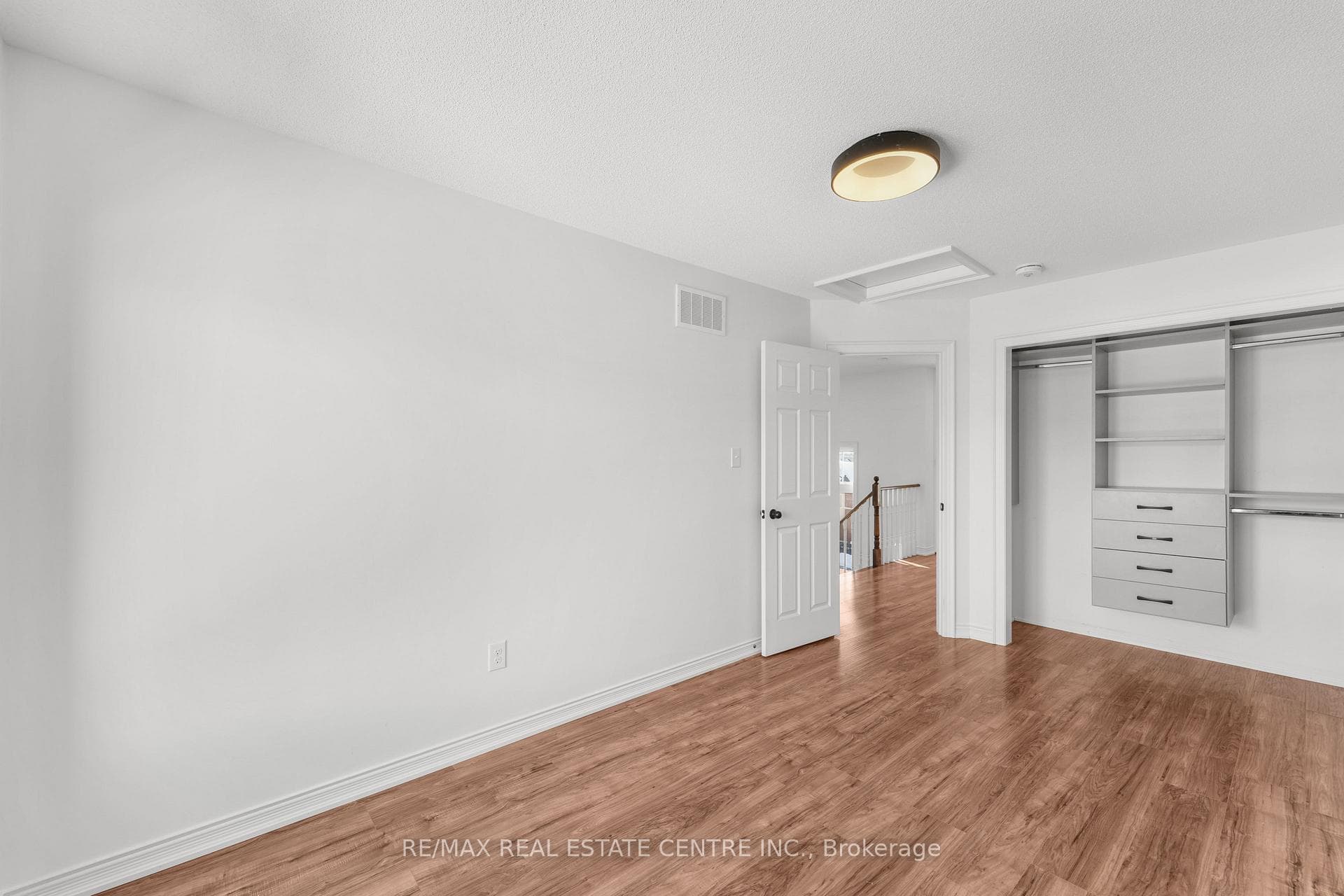 17 Devineridge Avenue photo 21