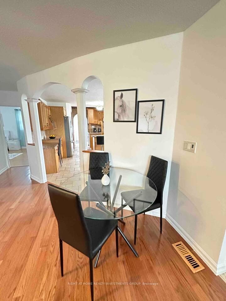 338 Little Avenue photo 37
