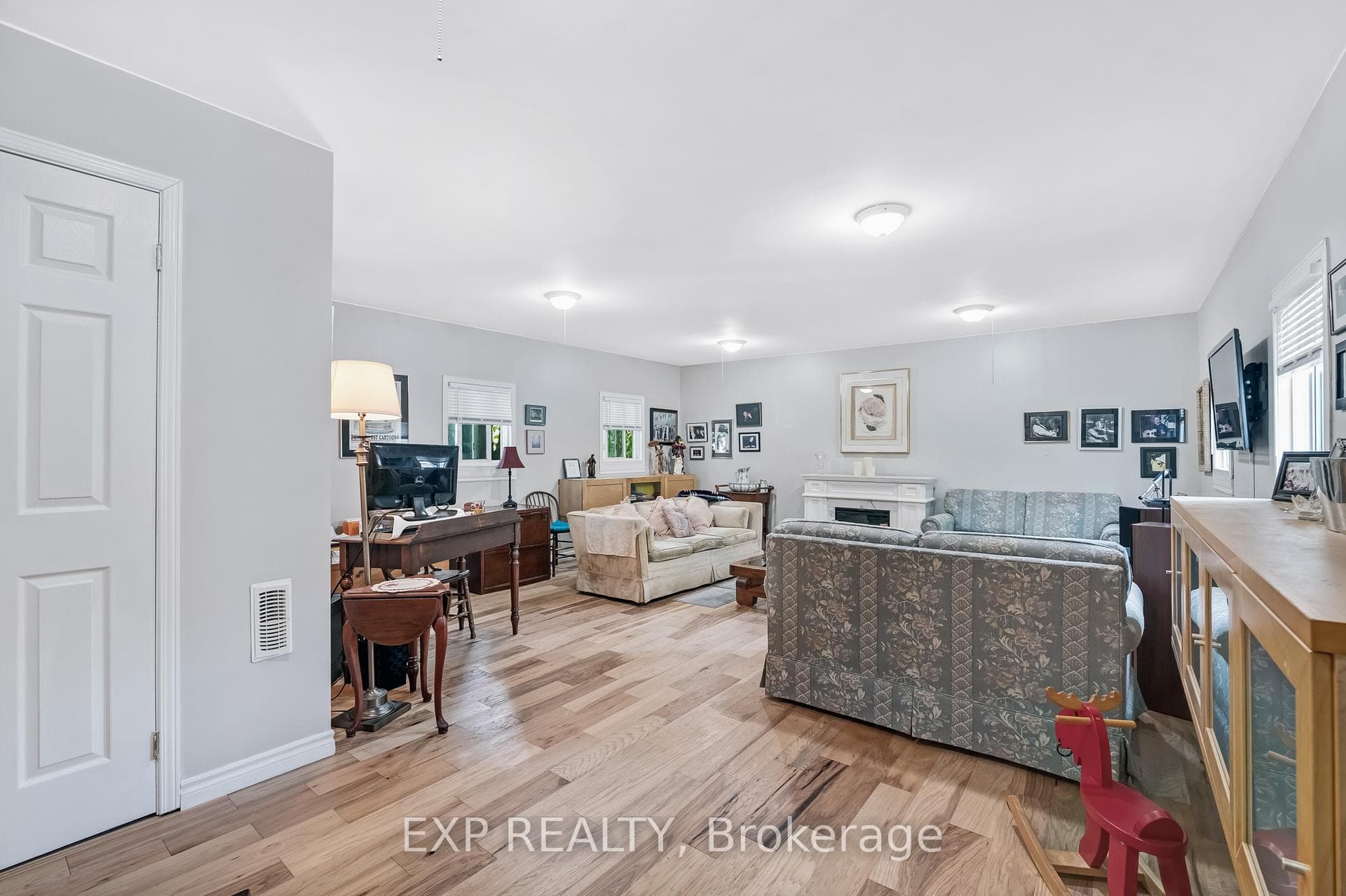 77 Seventh Street photo 26
