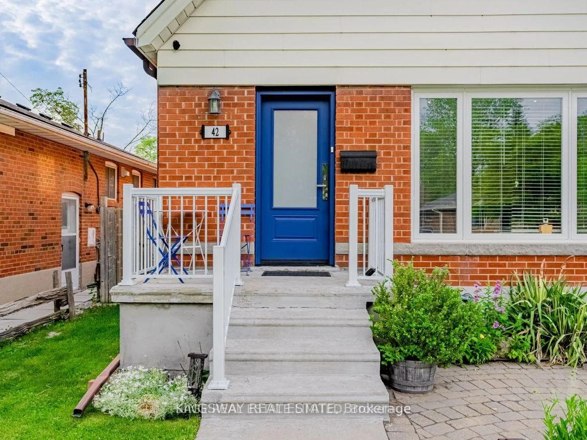 42 Fordwich Crescent photo 2