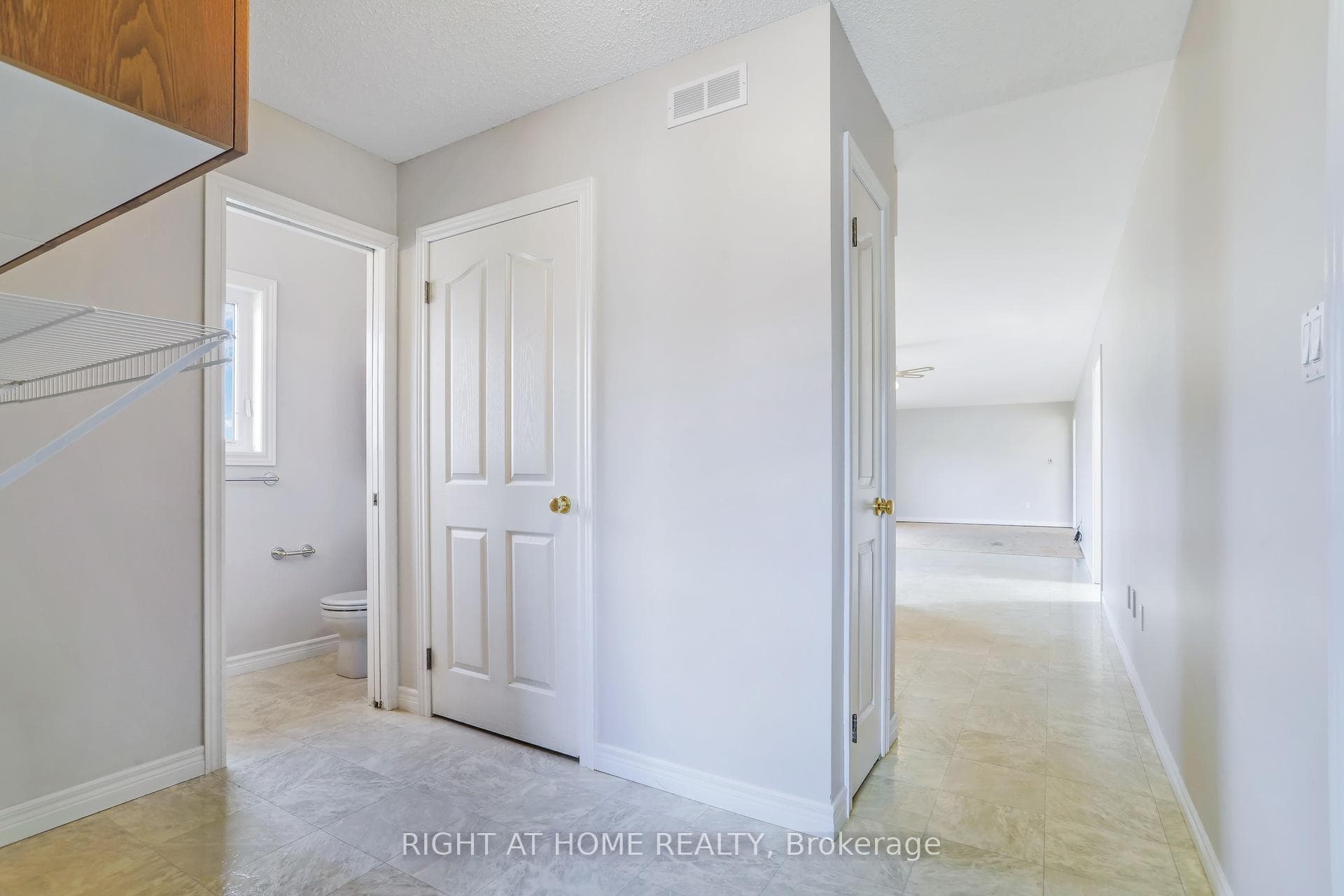 560 Davis Drive photo 34