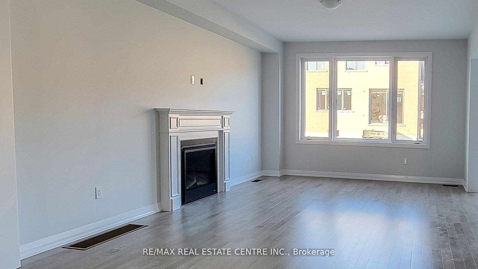 56 Mackay Drive photo 6