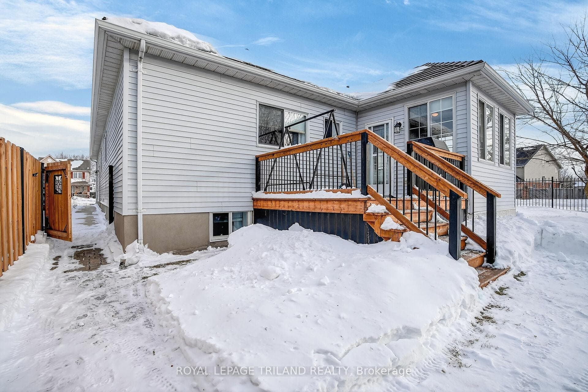 2 Axford Parkway photo 36