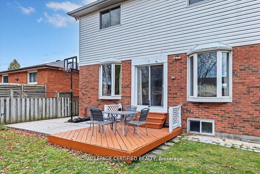 35 Trenholme Crescent photo 39