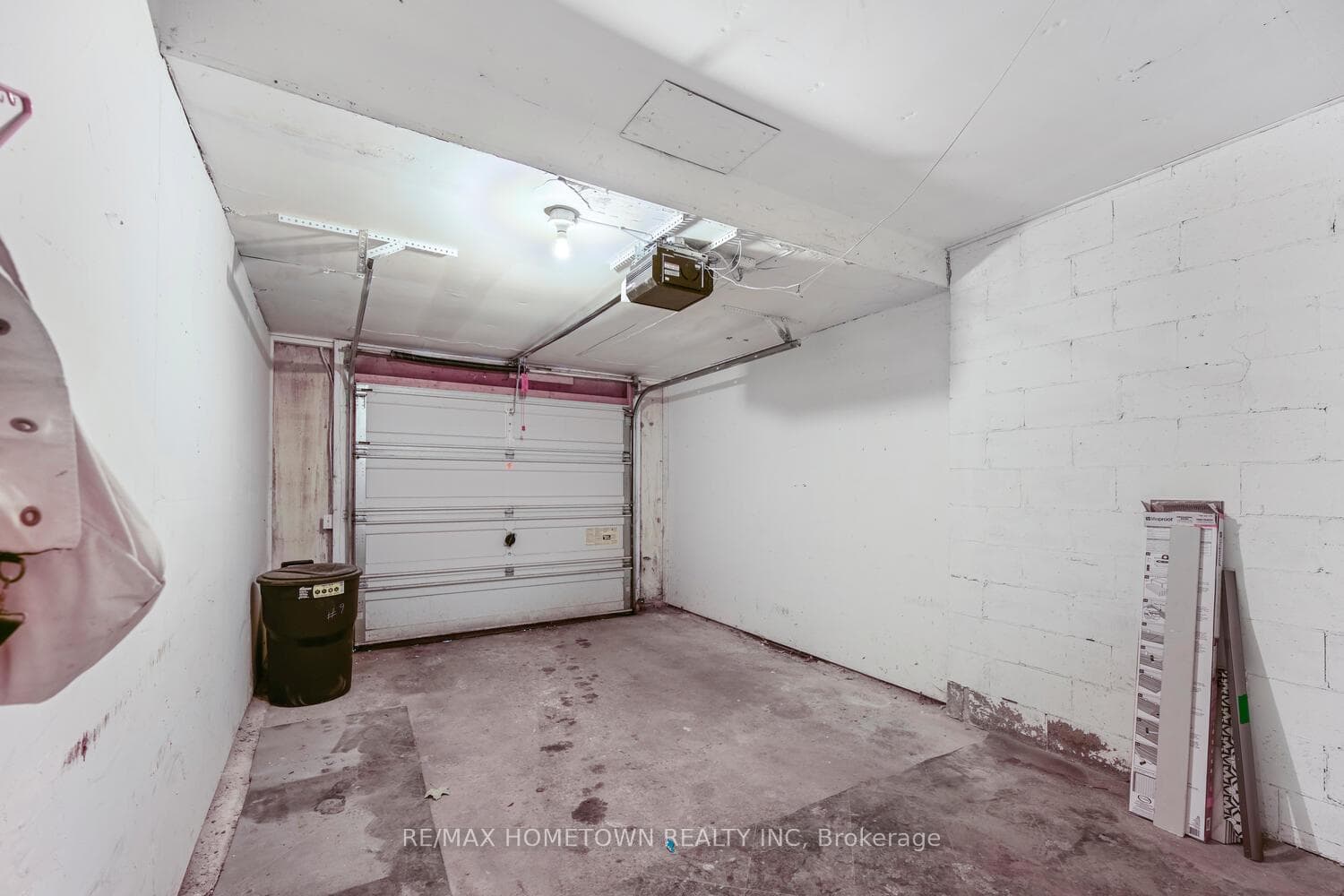 27 Aldershot Avenue Unit 9 photo 32