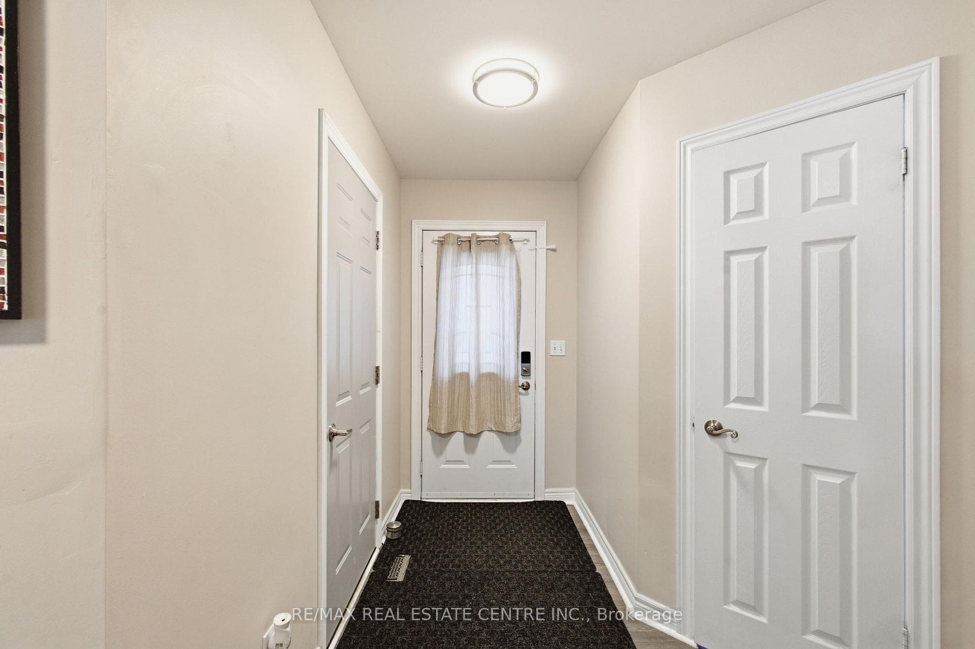 801 Hunters Gate Crescent photo 6