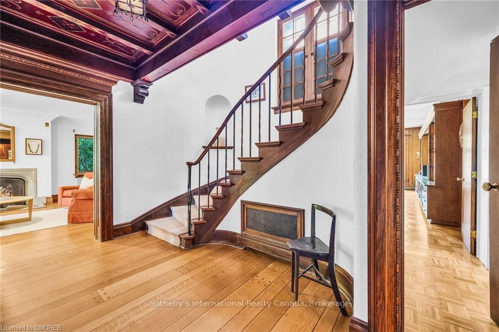156 JOHN Street photo 10