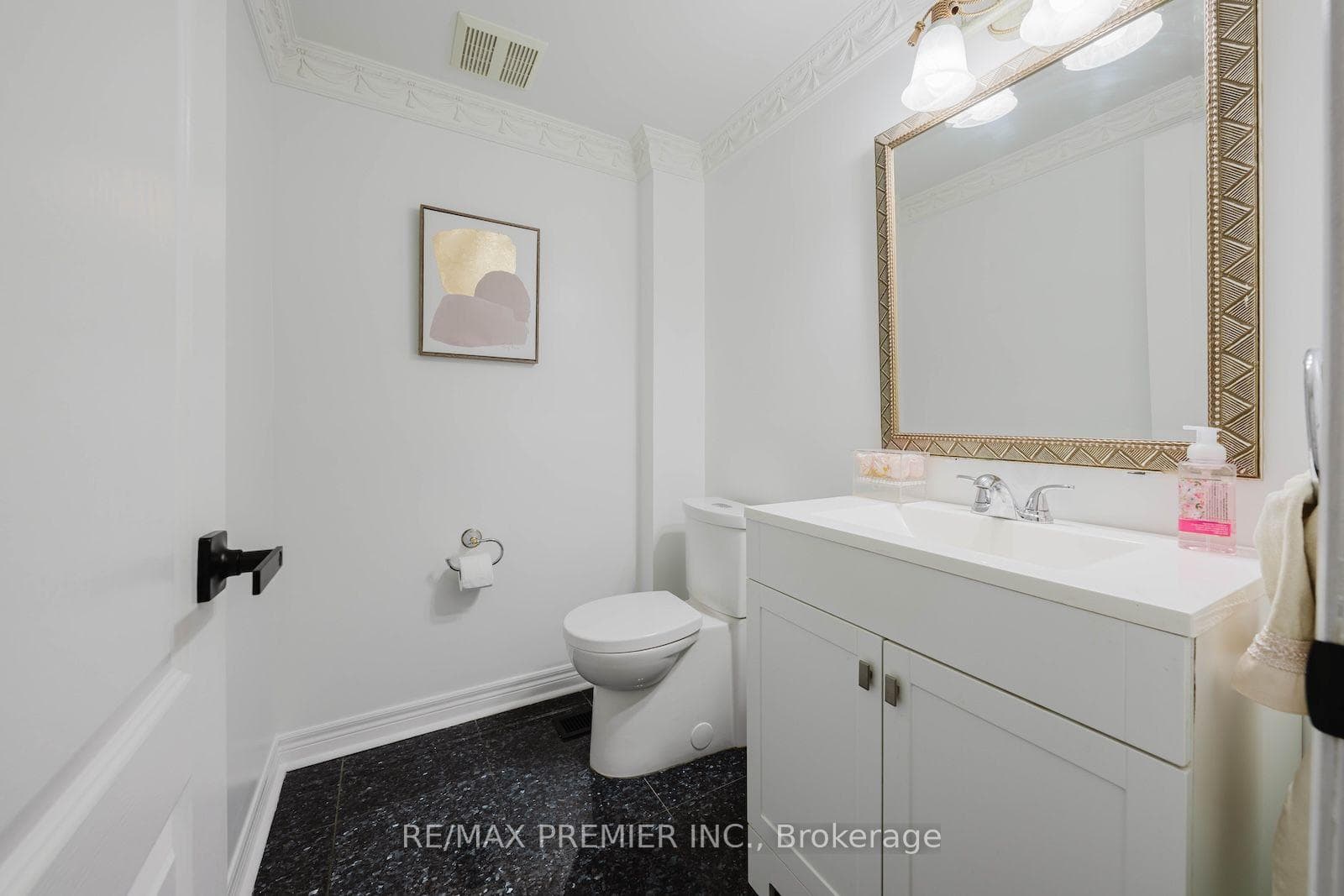 16 St Michele Place Unit Upper photo 10