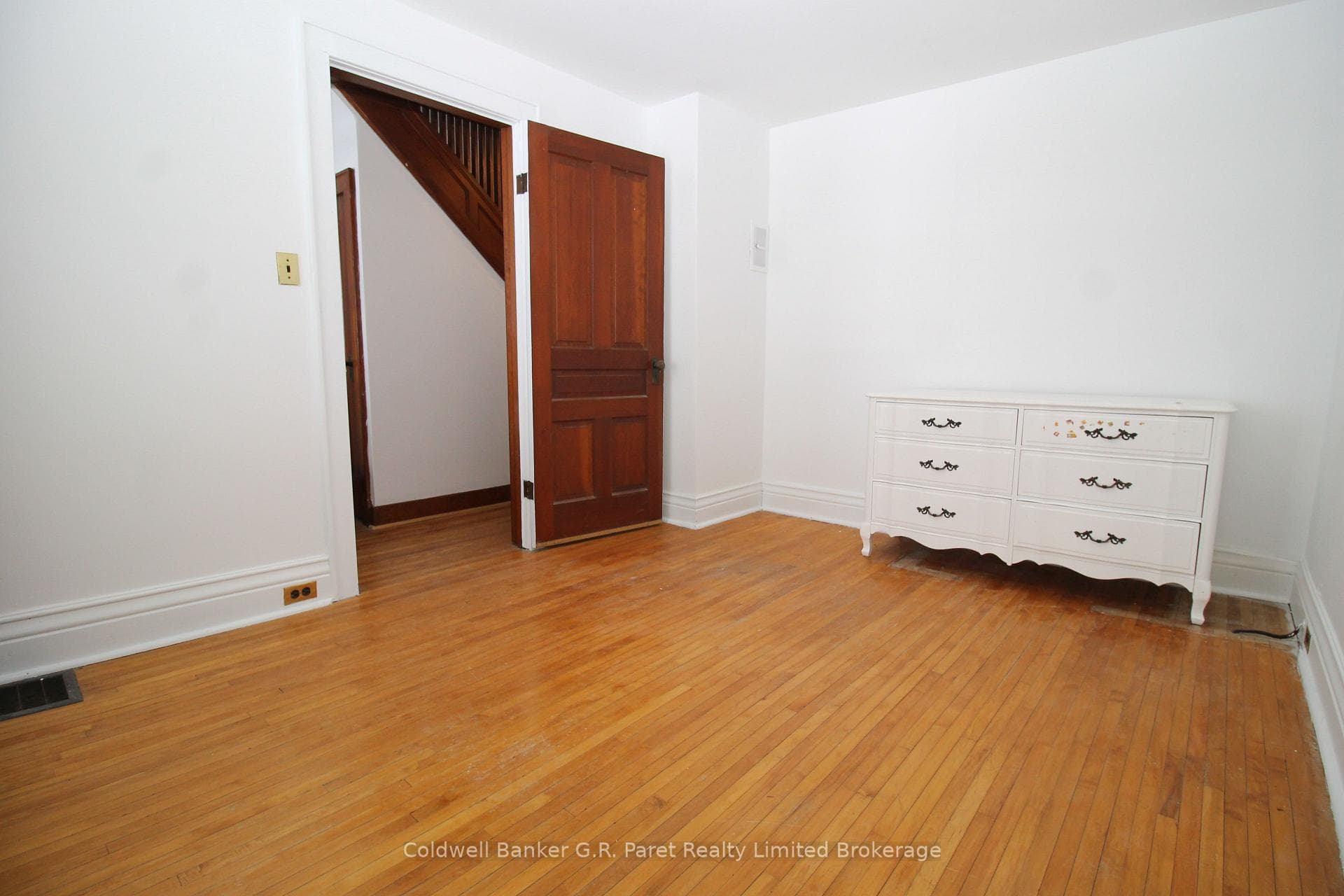22445 Fairview Road photo 16