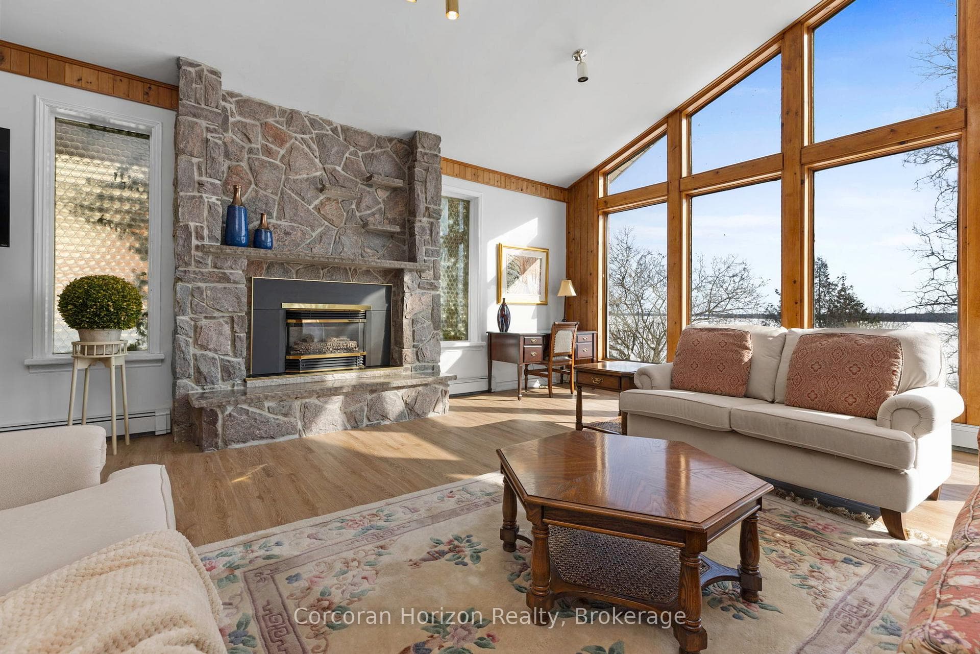 1831 Woods Bay Road photo 10