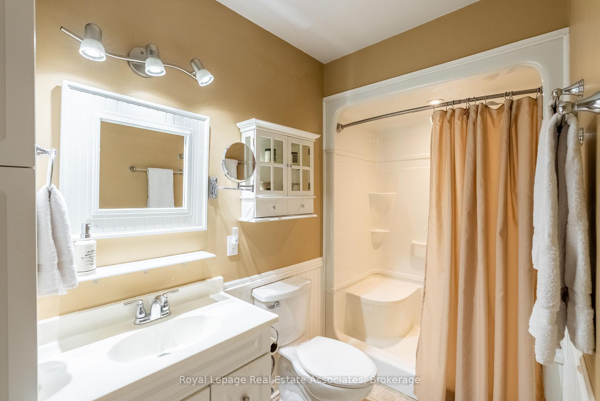 196 Circle Road photo 20