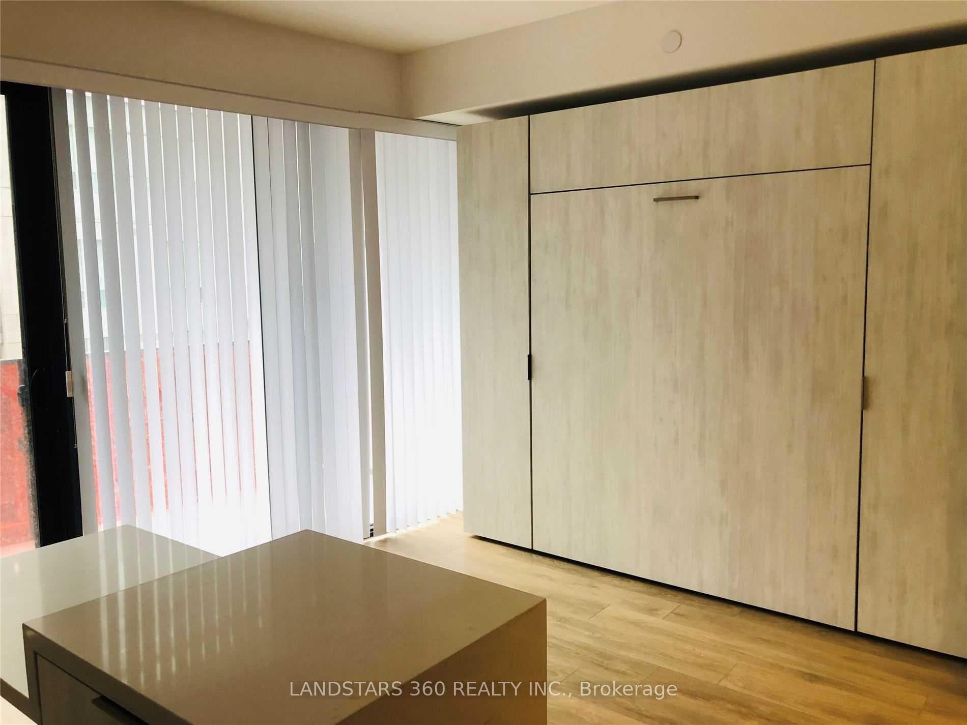 215 Queen Street Unit 1112 photo 8