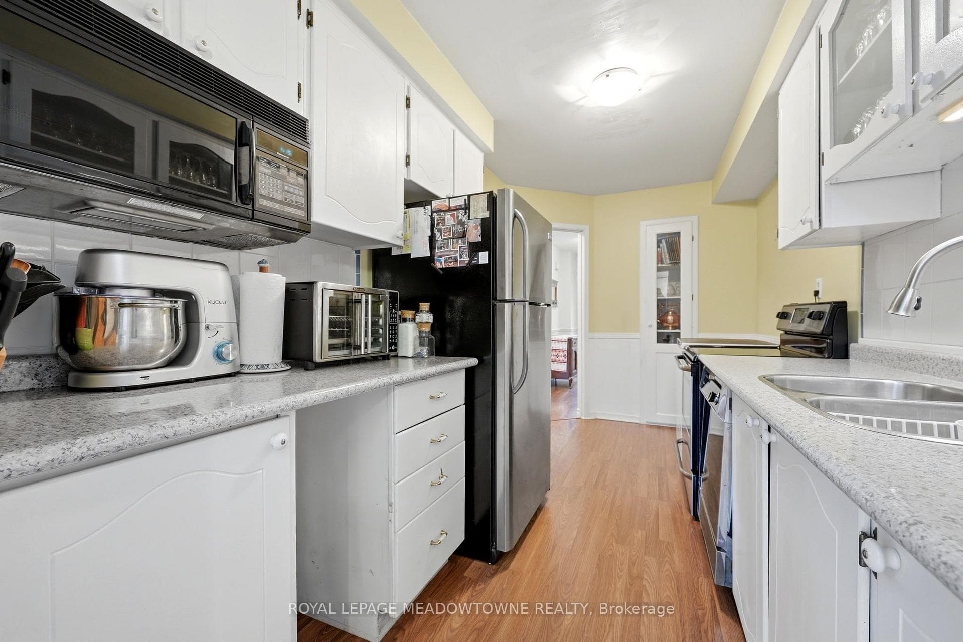 69 Lynden Circle photo 20