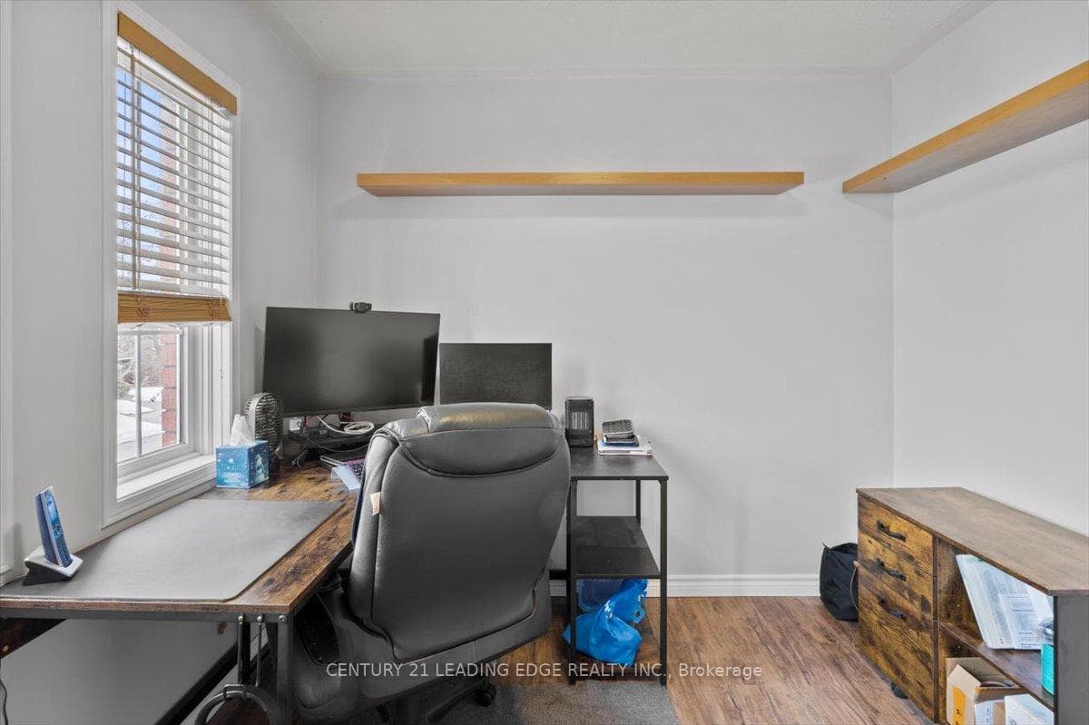 50 TAWN Crescent photo 30