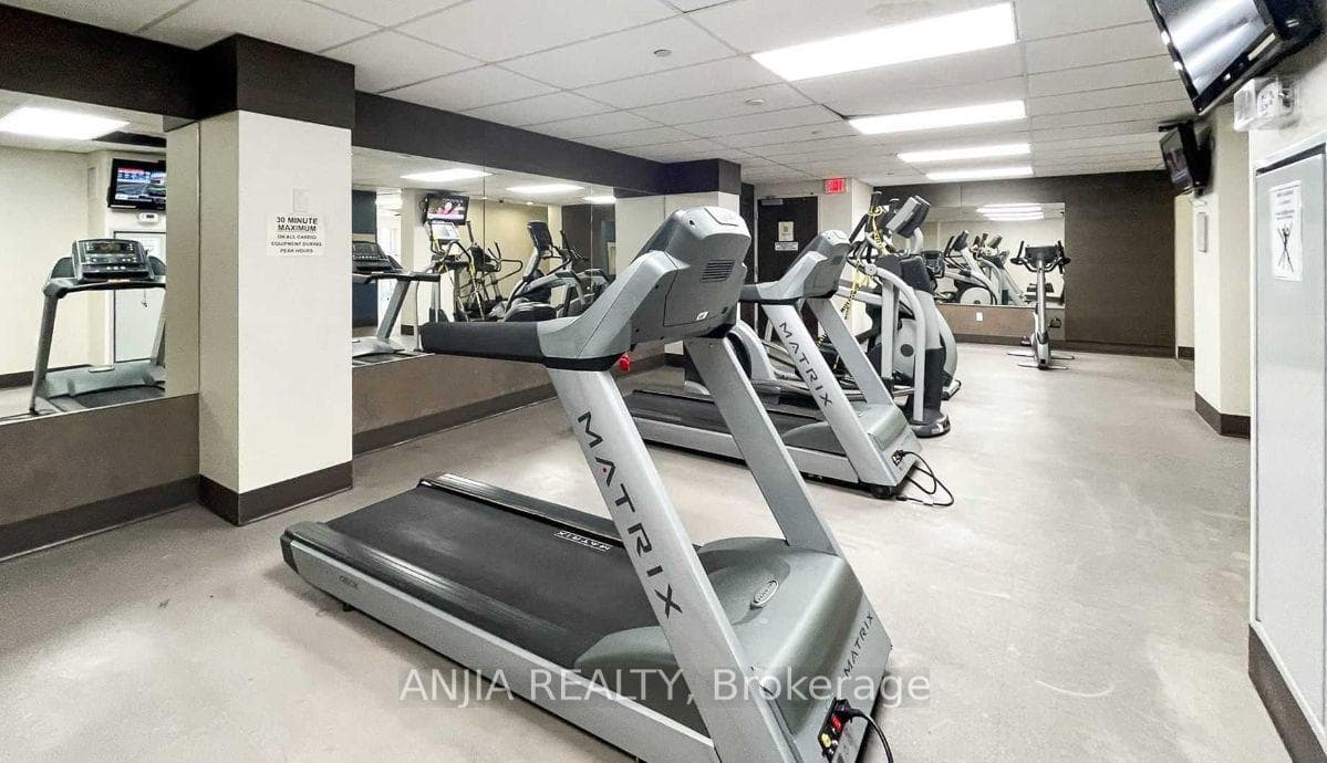 33 Sheppard Avenue Unit 3306 photo 17