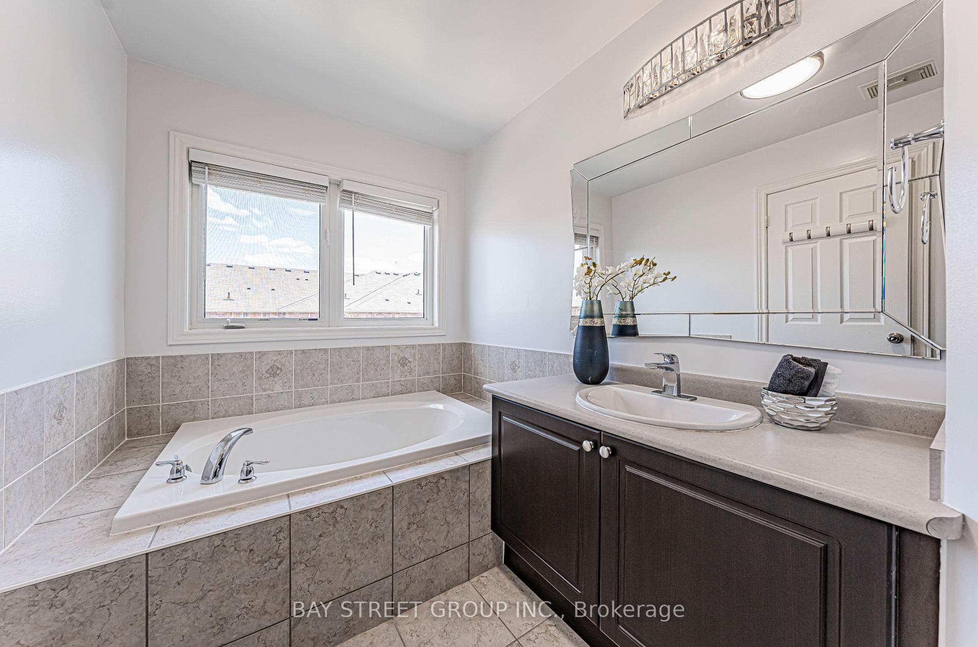28 Rougeview Park Crescent photo 29