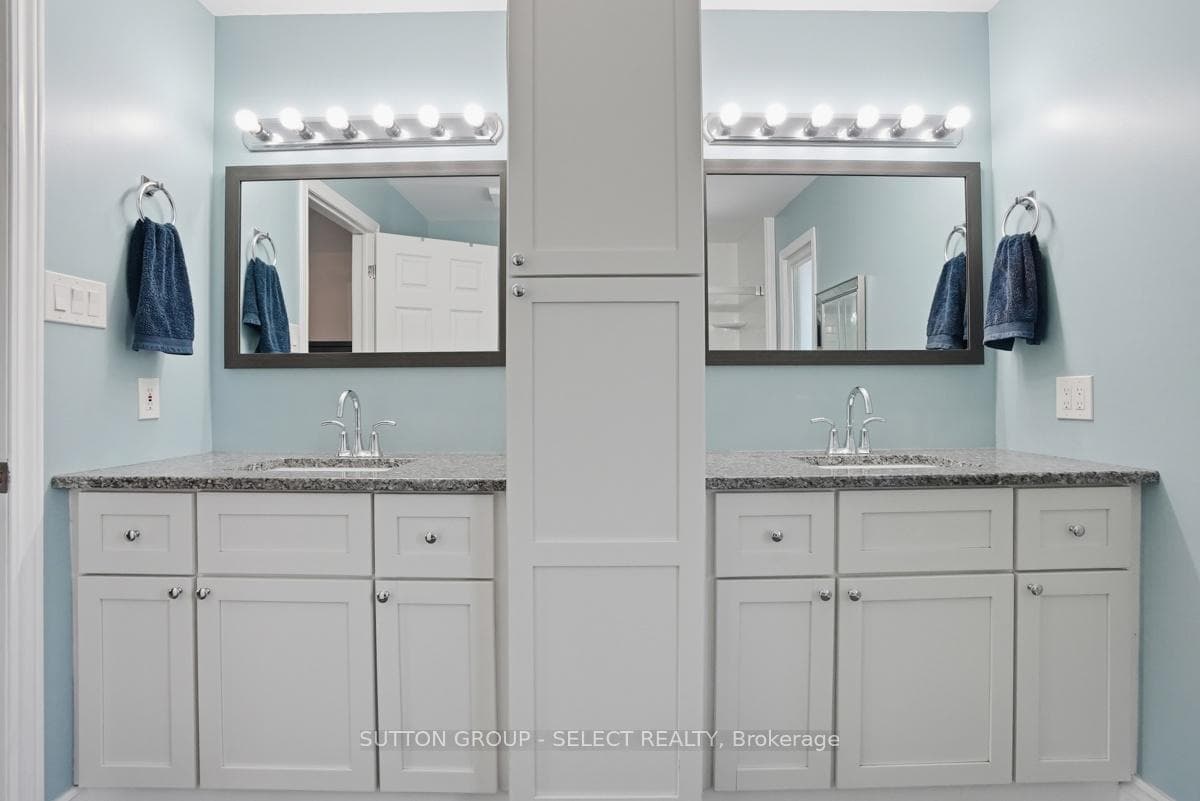 60 Edgevalley Road photo 28