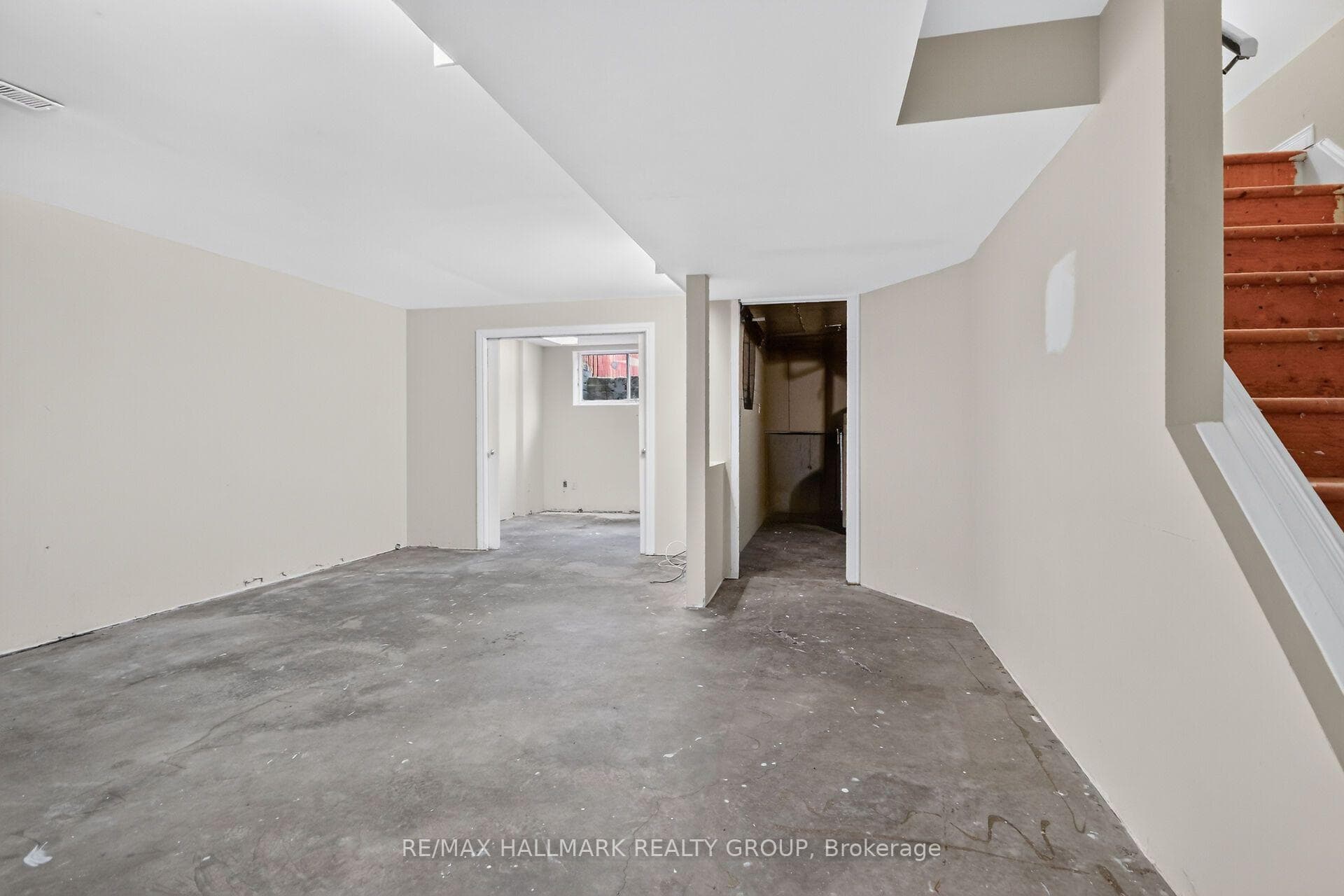49 Newport Crescent photo 44