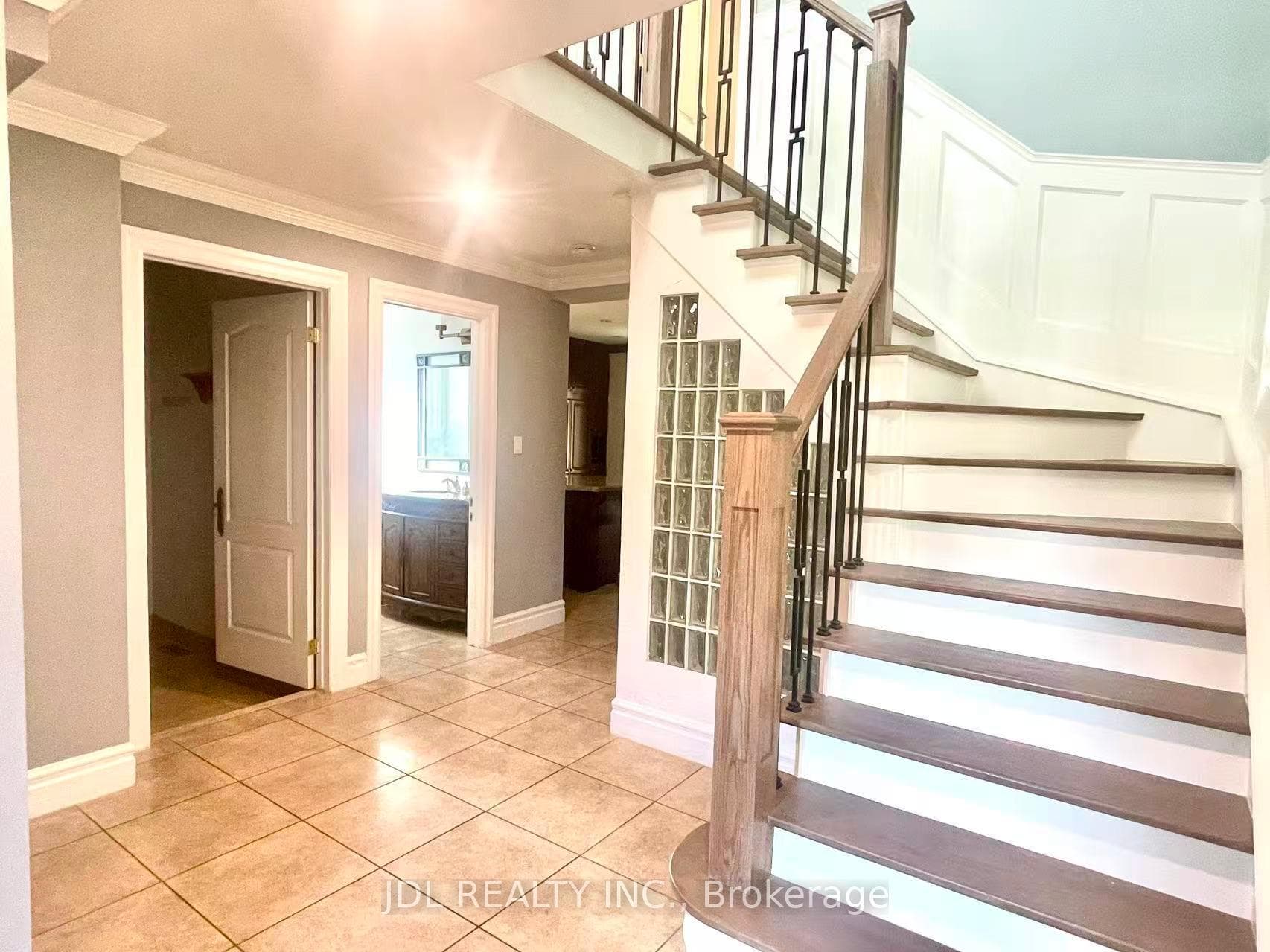 18 Findhorn Crescent photo 2