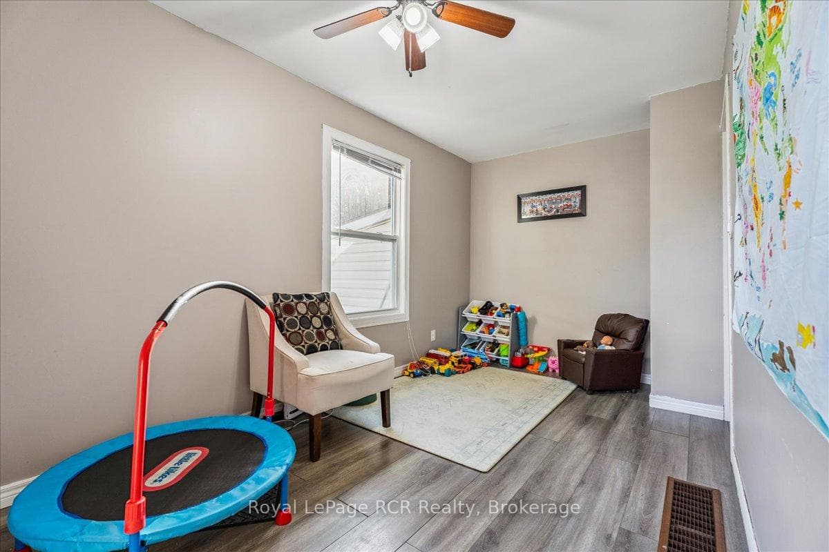 1368 6th Avenue photo 6