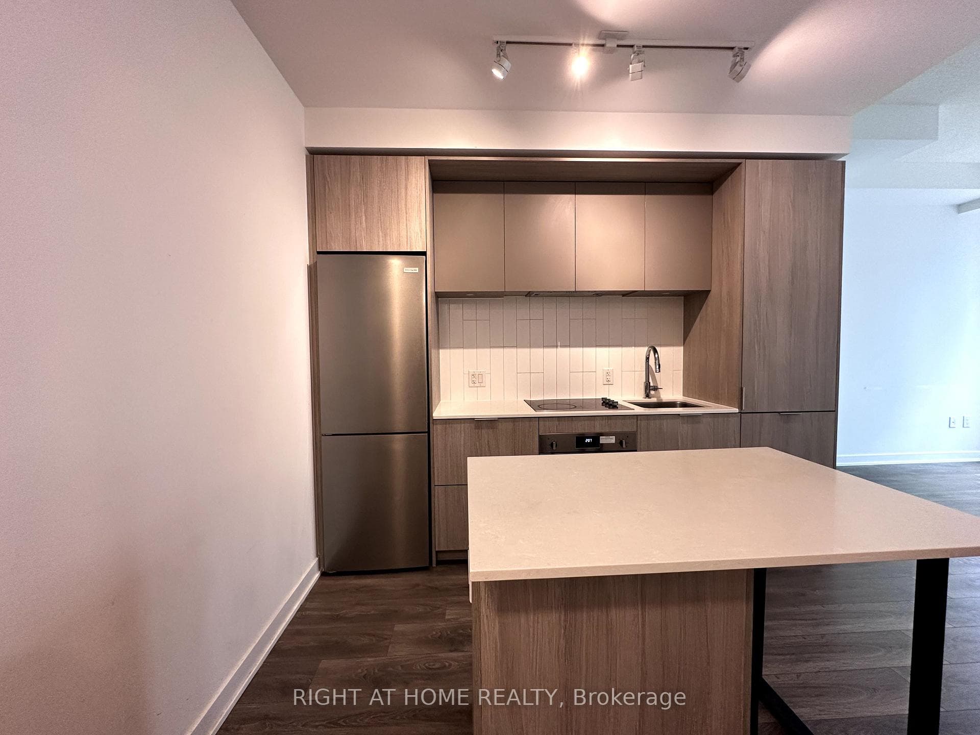 35 Tubman Avenue Unit 316 photo 11