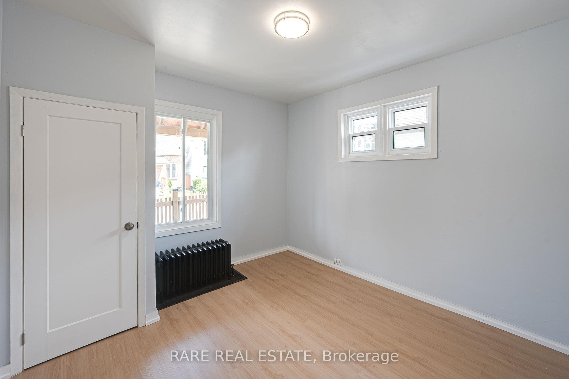210 Albert Street Unit 1 photo 6