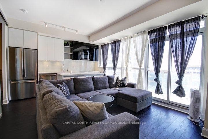 33 Shore Breeze Drive Unit 711 photo 12