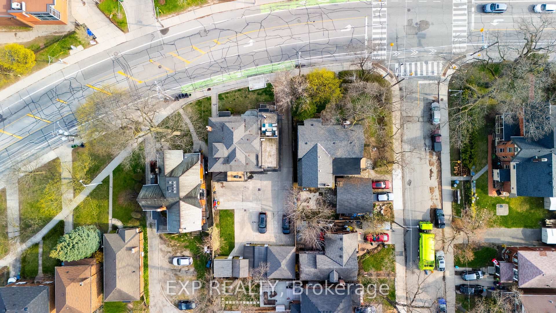 354 Annette Street photo 22