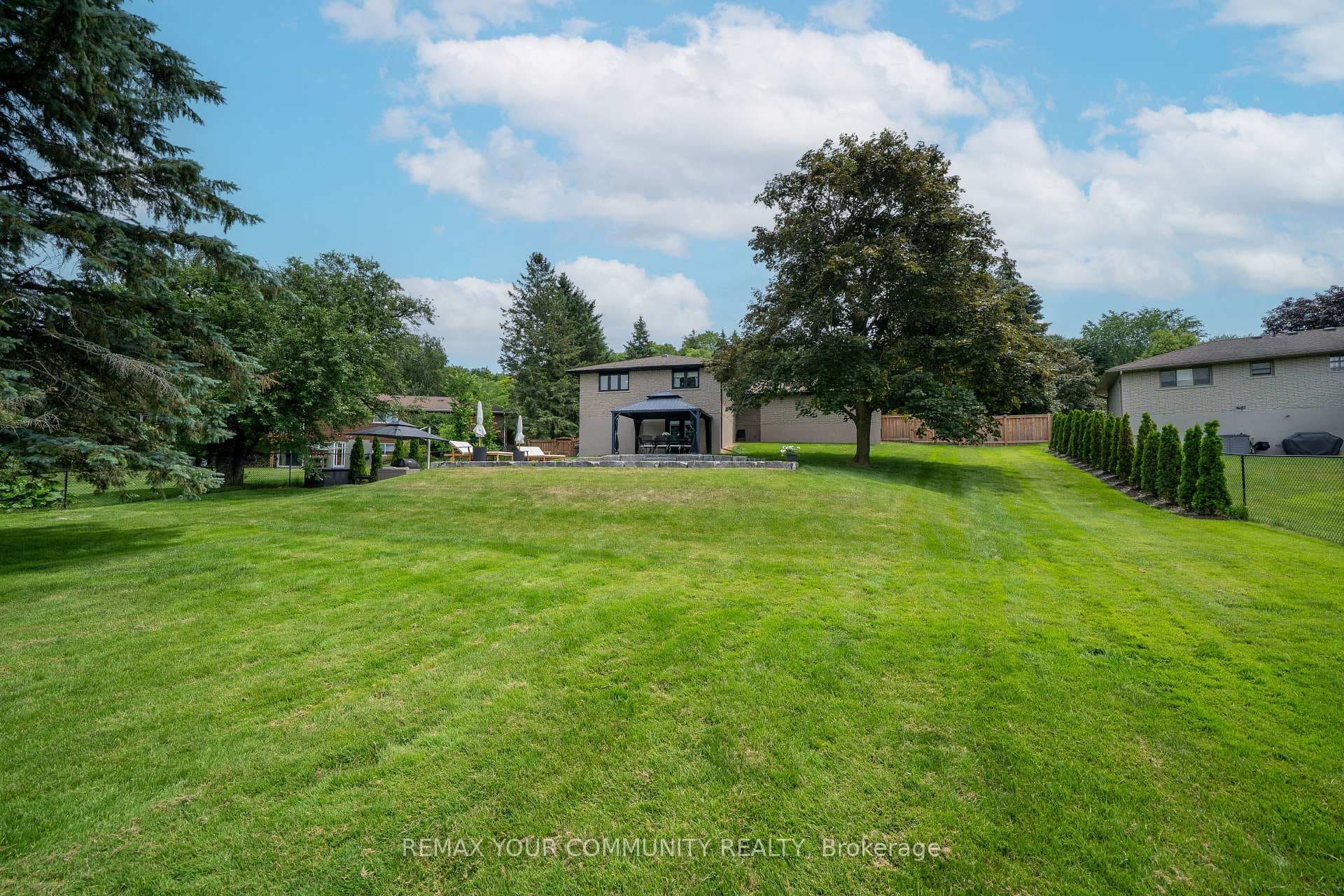 72 Cook Drive photo 37