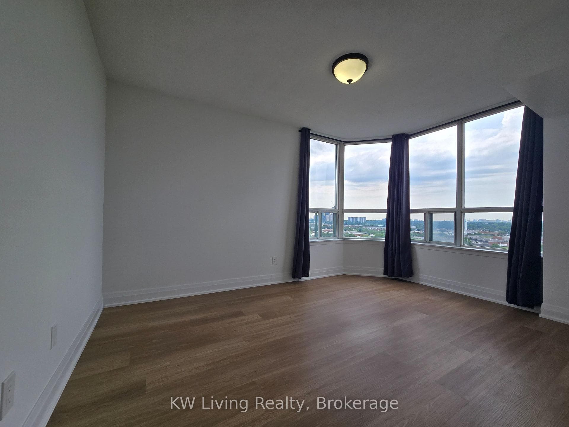88 Corporate Drive Unit 1205 photo 7