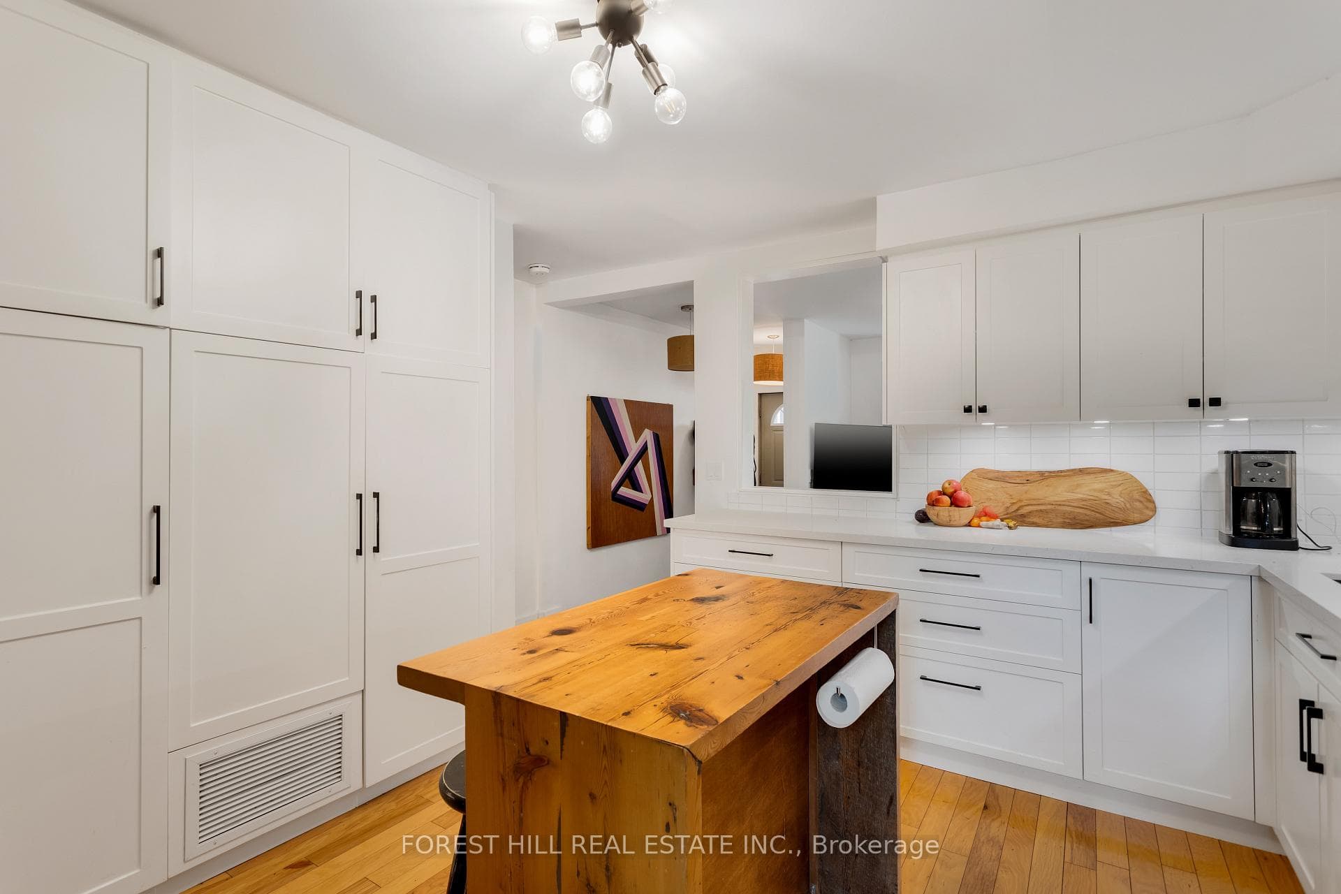 85 Mitchell Avenue photo 6