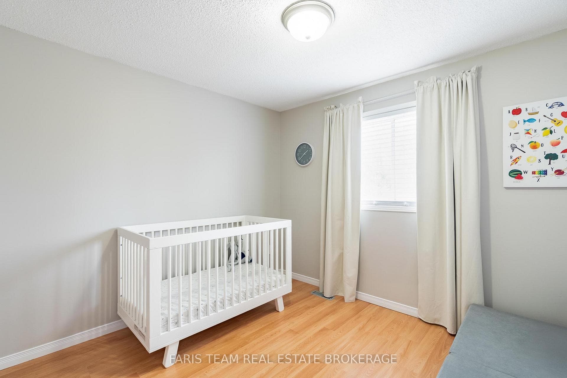 409 Anne Street photo 25