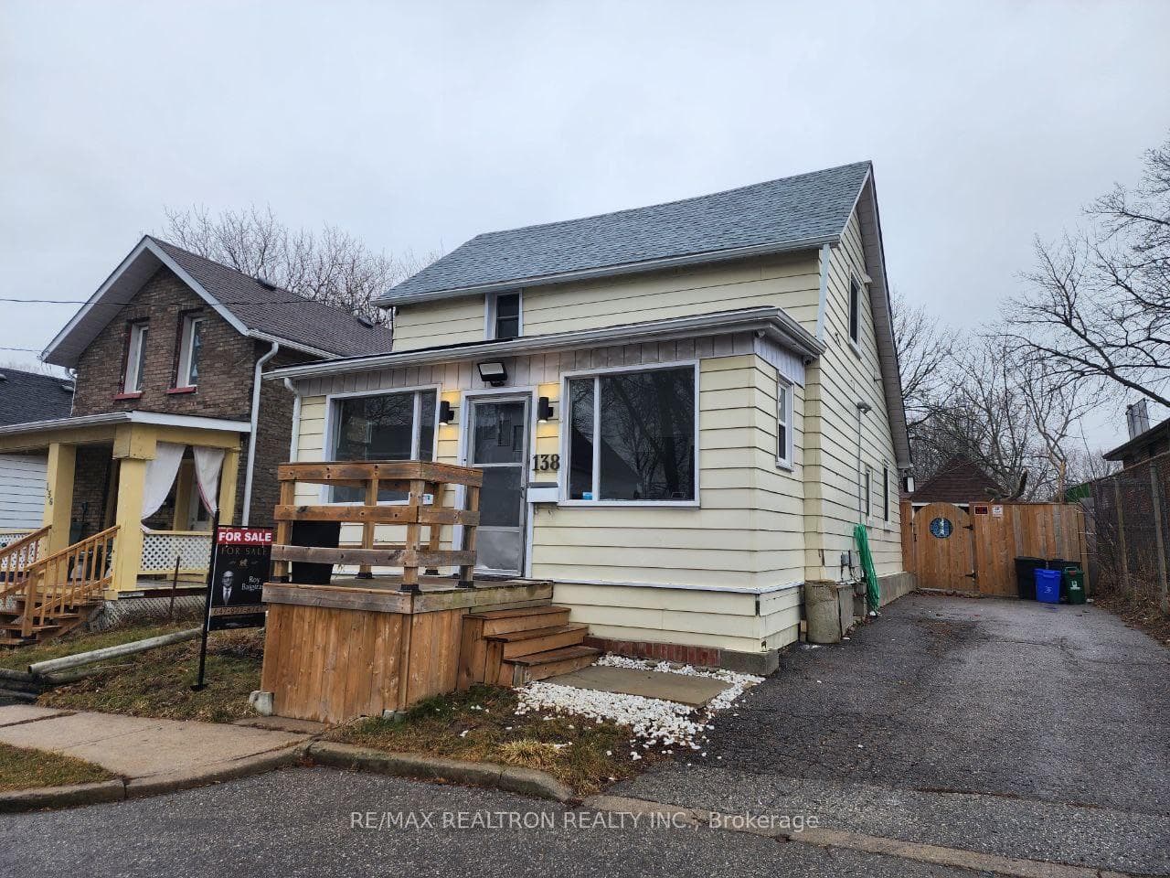138 Summer Street photo 1