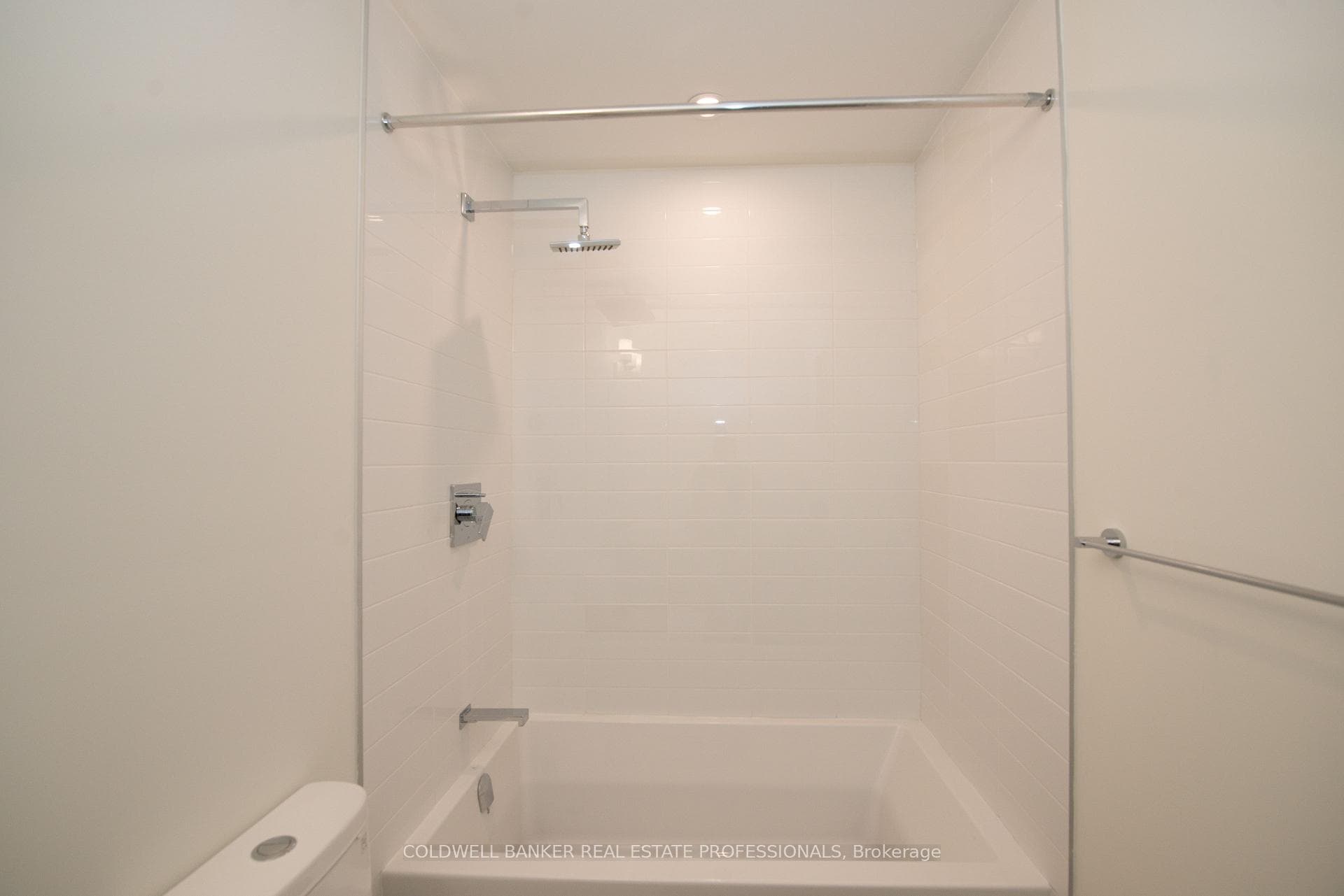 101 Cathedral High Street Unit 202 photo 14