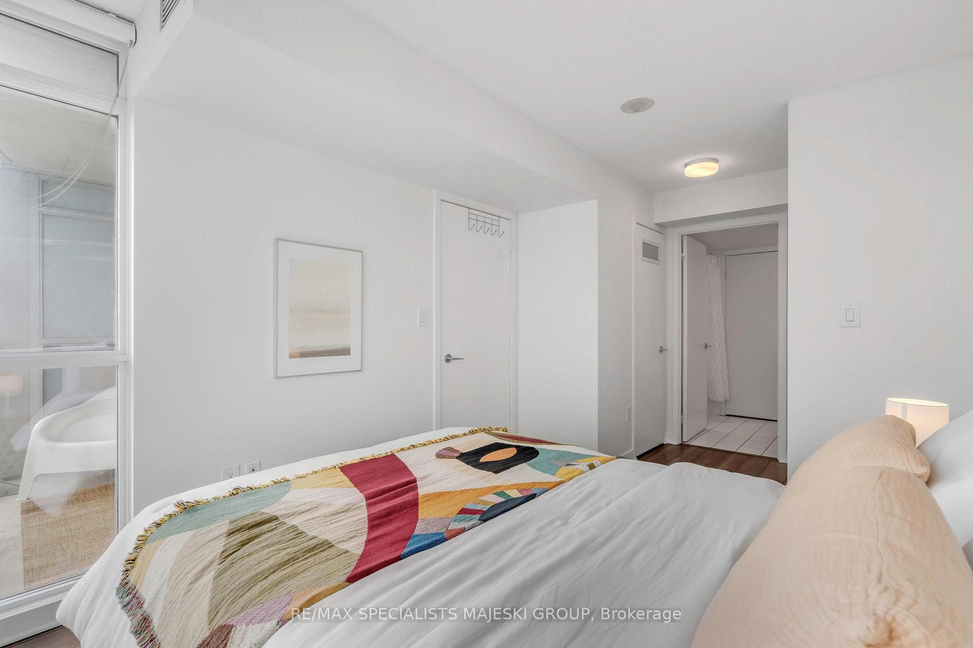 21 Iceboat Terrace Unit 1705 photo 16