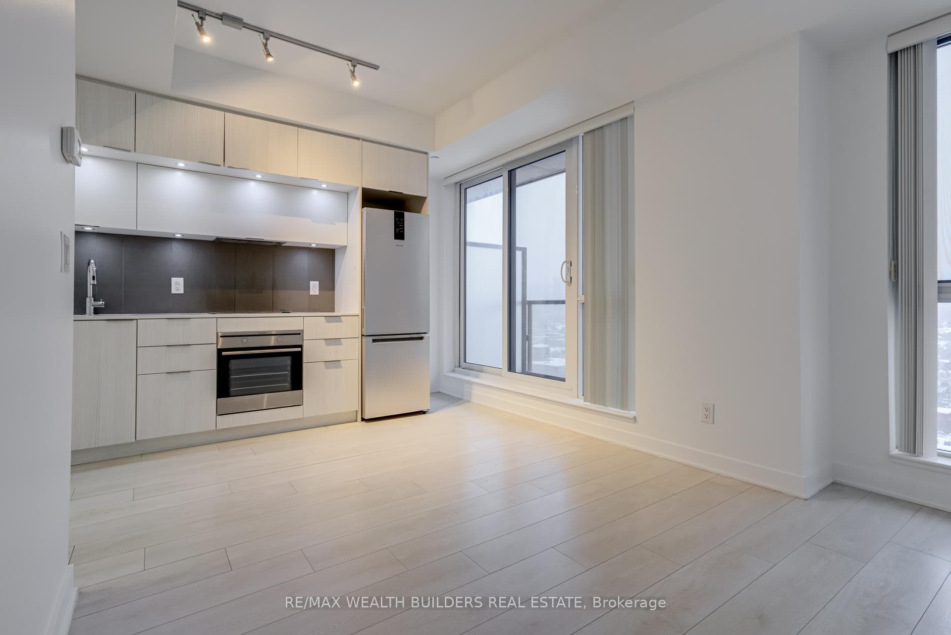 170 Sumach Street Unit 2011 photo 16