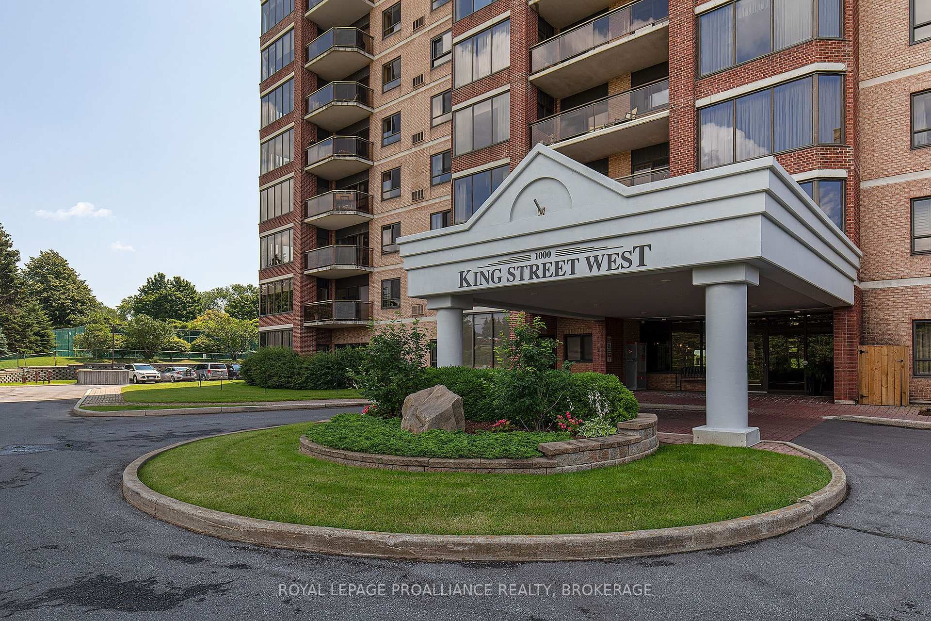 1000 King Street Unit 1302 photo 4