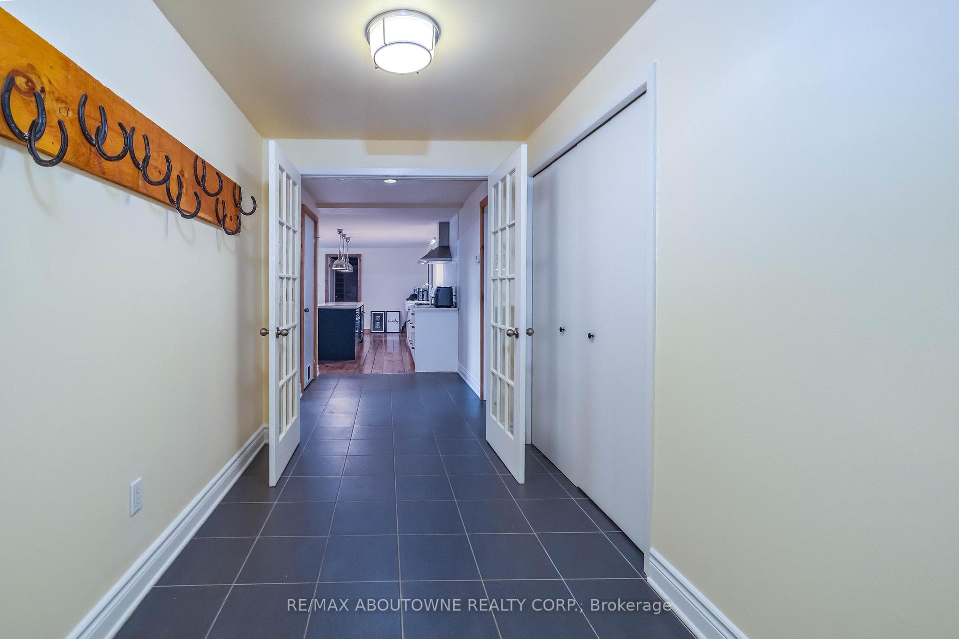 3276 Governors Road photo 11