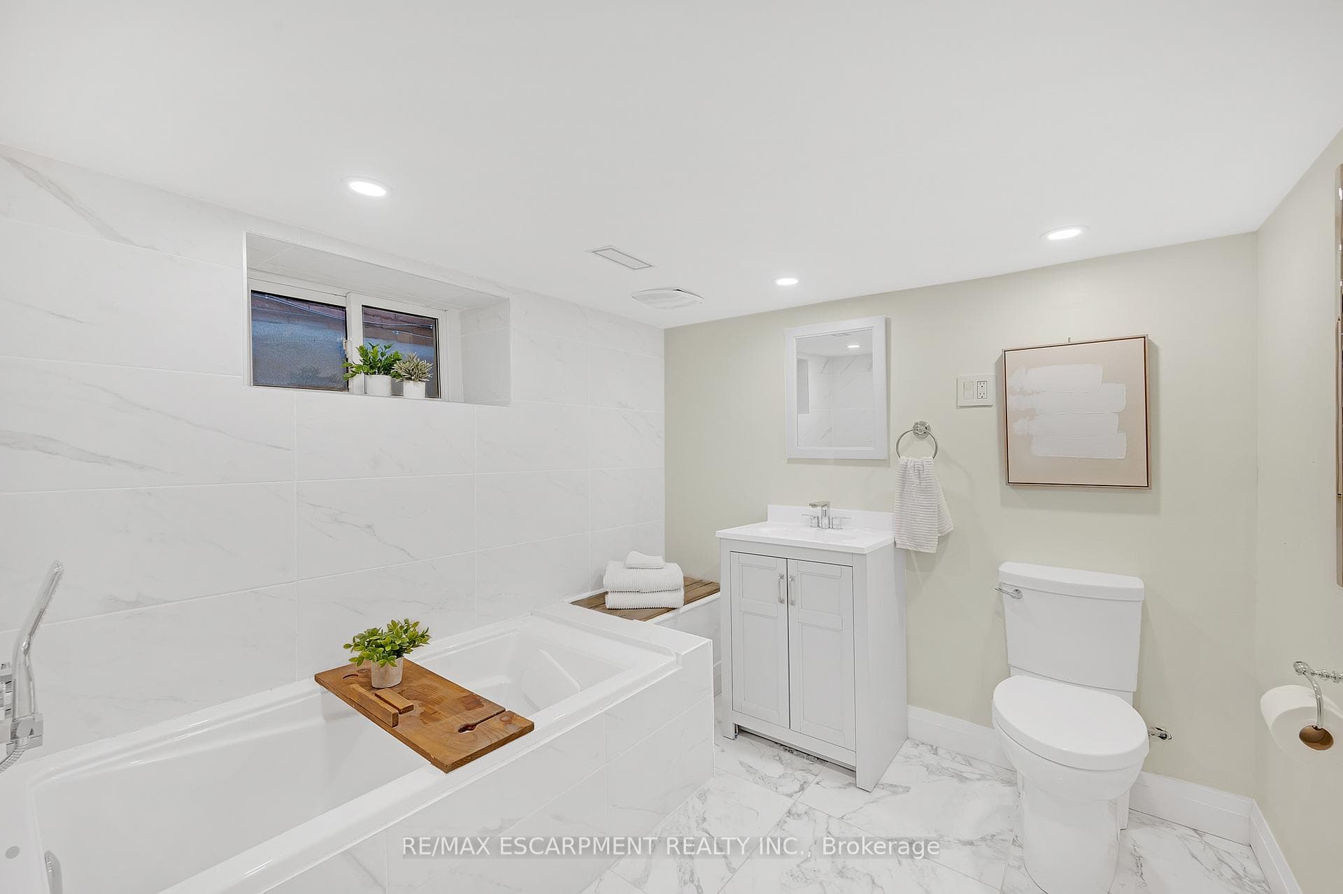 226 Balsam Avenue photo 21